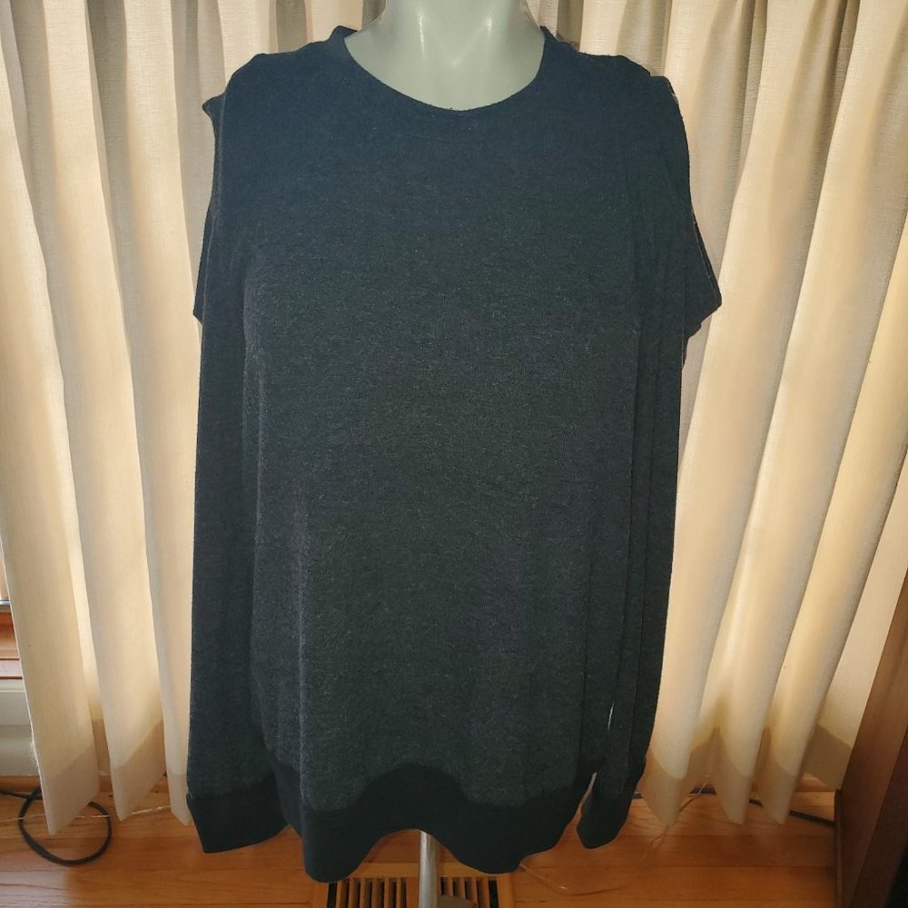 Young Faboulous & Broke Cold Shoulder Pullover Sweater M